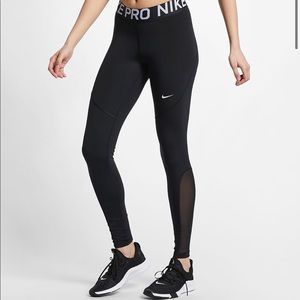Womens Nike Leggings